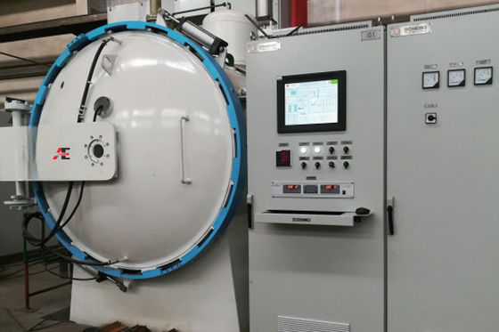 Forneau de carburation sous vide à basse tension avec technologie de traitement thermique avancée